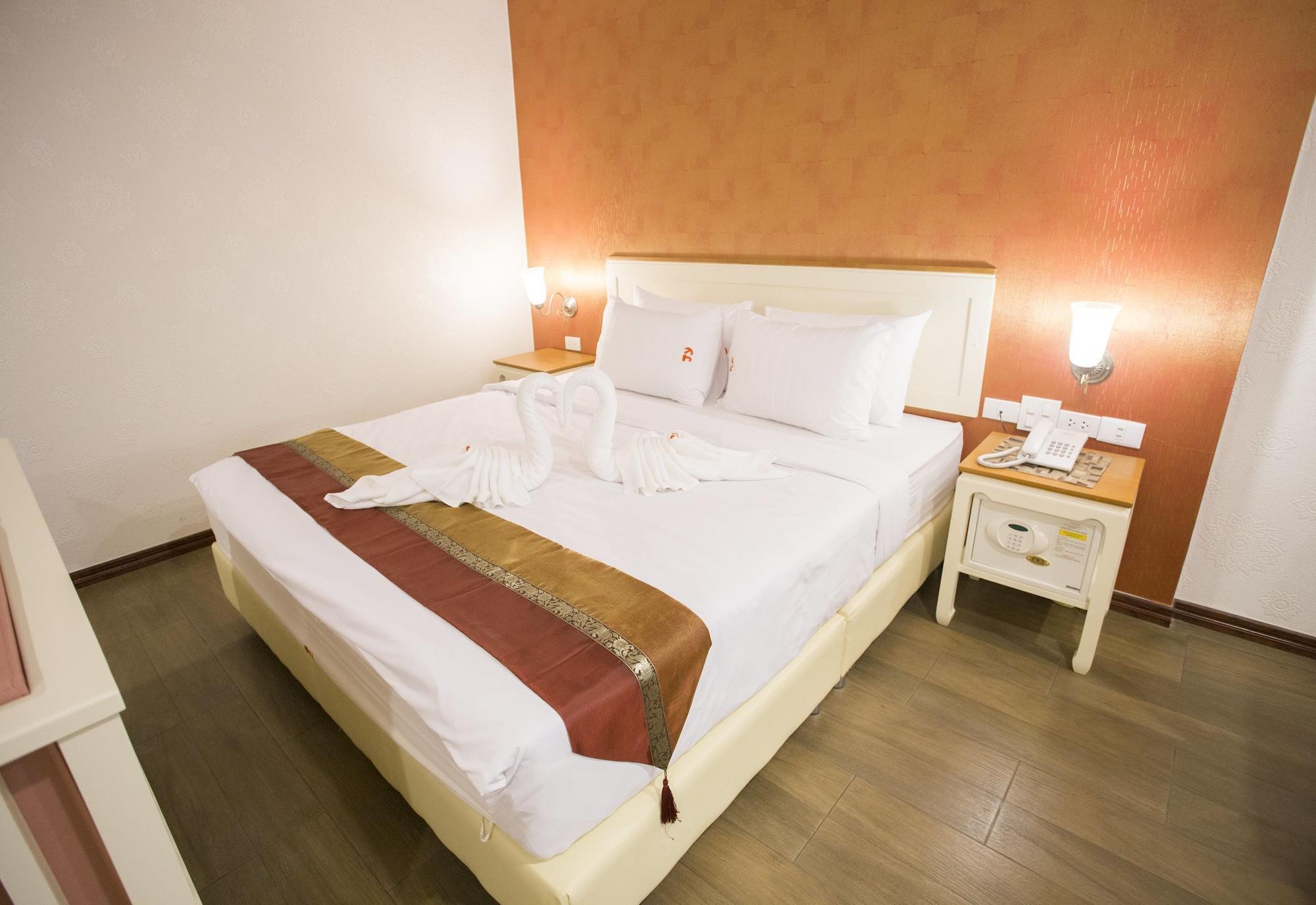 J&Y Hotel Latphrao 35 Bangkok Kültér fotó