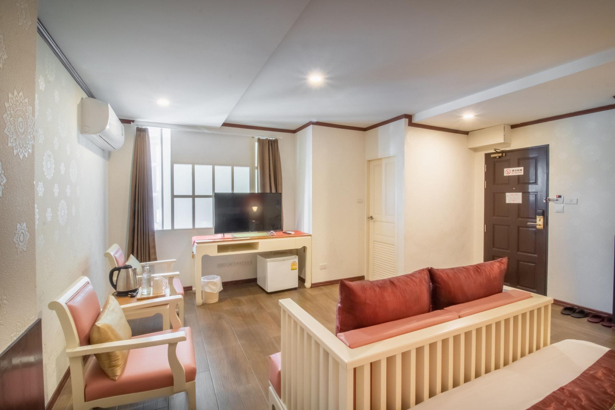 J&Y Hotel Latphrao 35 Bangkok Kültér fotó