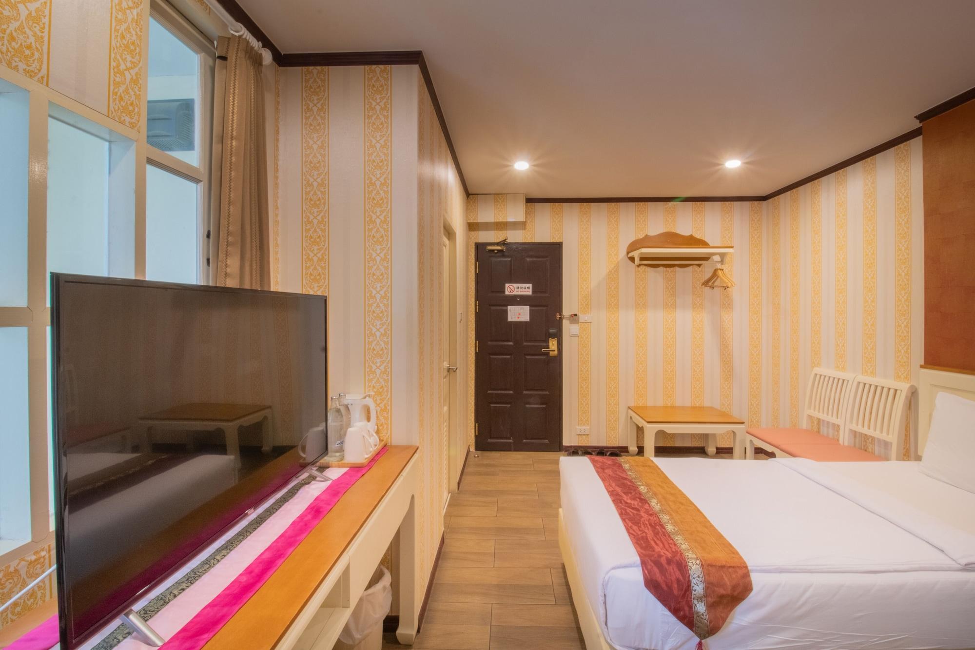 J&Y Hotel Latphrao 35 Bangkok Kültér fotó