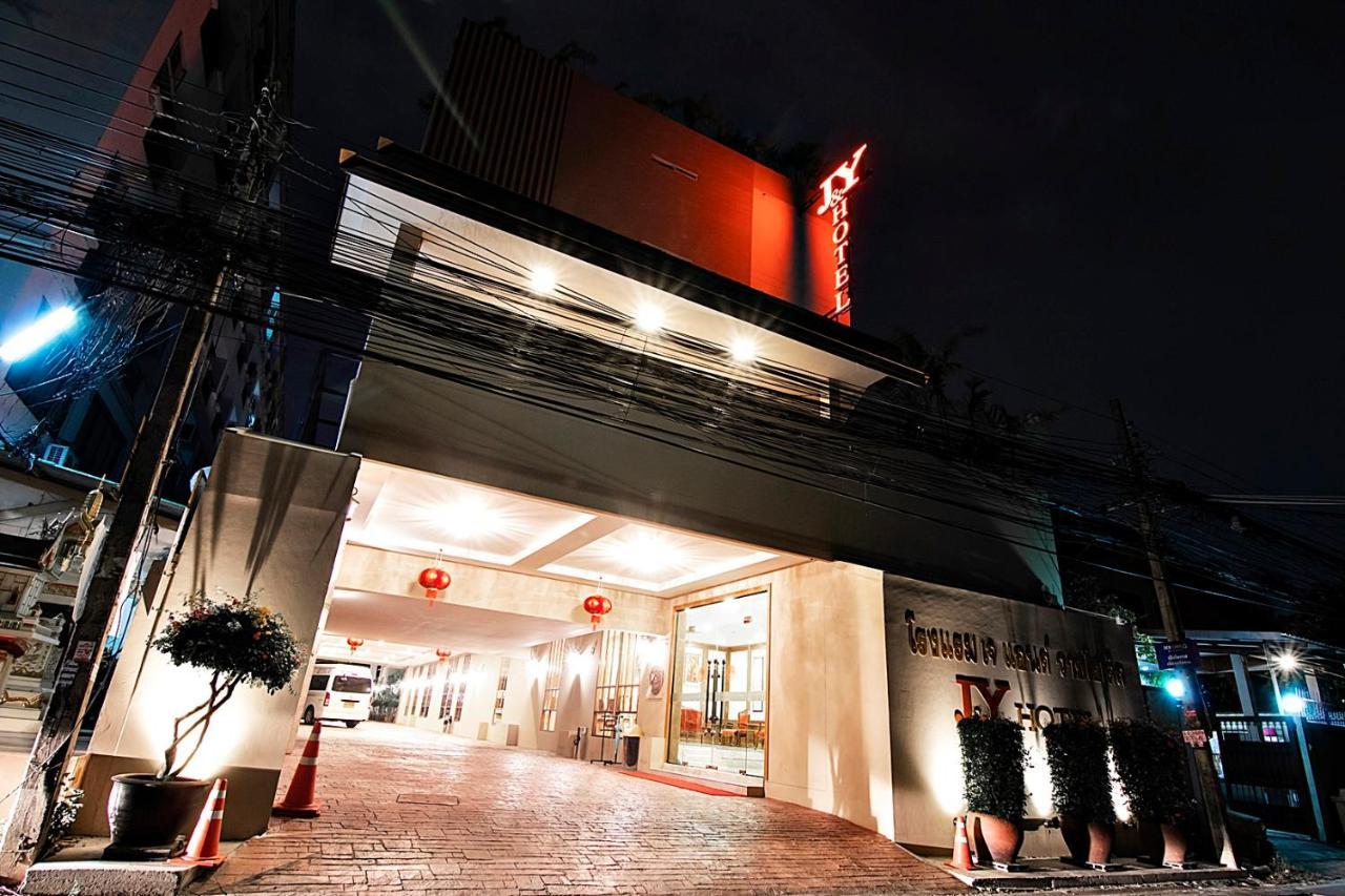 J&Y Hotel Latphrao 35 Bangkok Kültér fotó